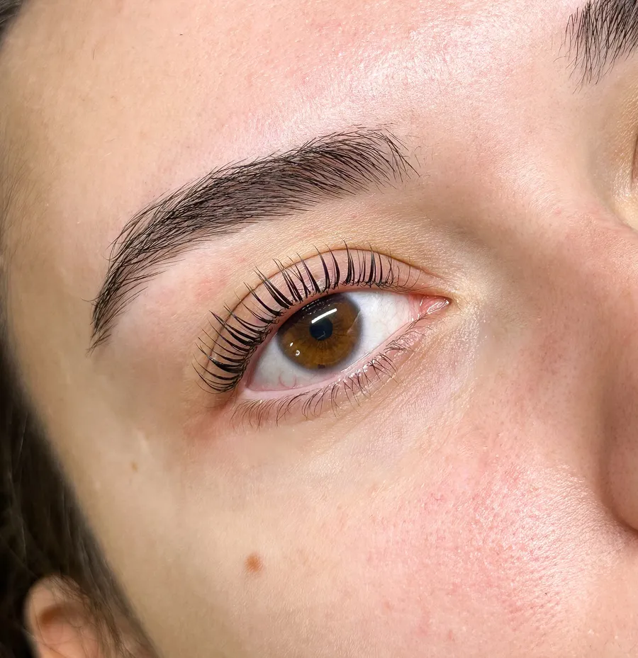 Lash Lifting